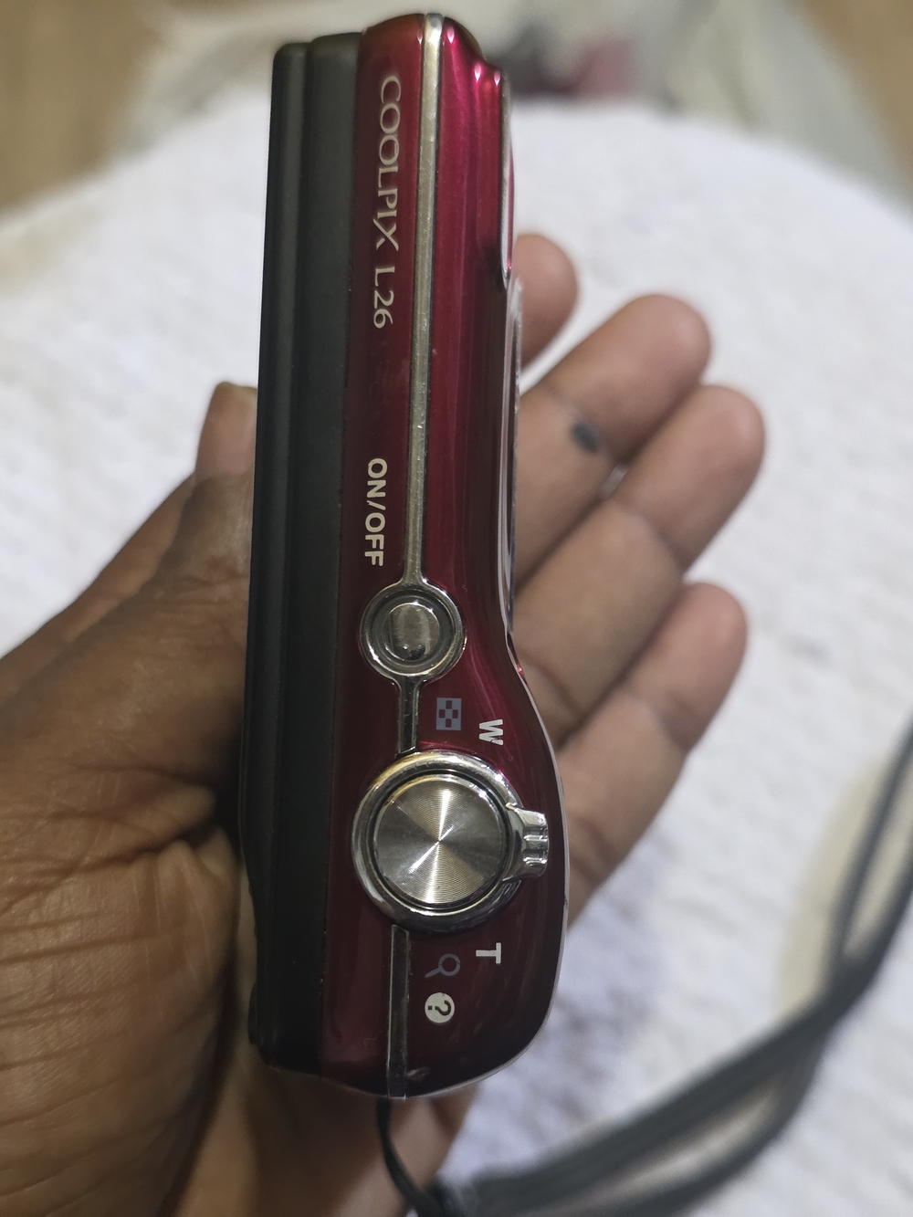Nikon COOLPIX L26 Compact Digital Camera — Red